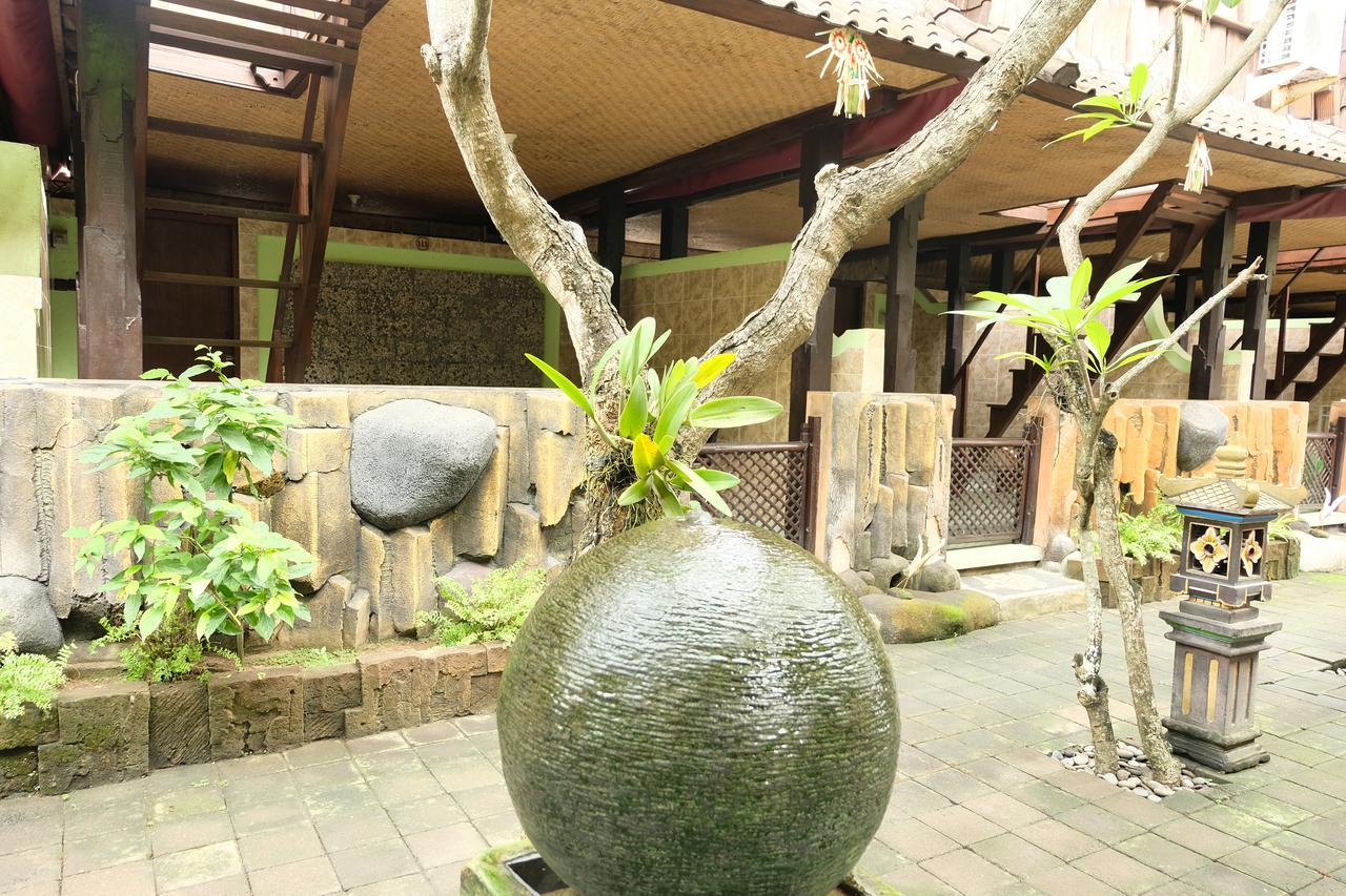 Kerti Beach Bungalow&Restaurant Padang Bai Exterior foto