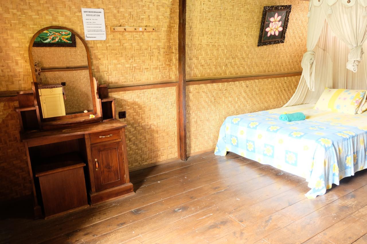 Kerti Beach Bungalow&Restaurant Padang Bai Exterior foto